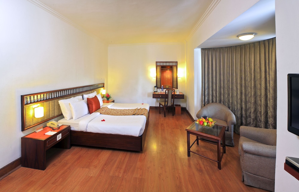 Superior Room, 1 Queen Bed - Photo 2