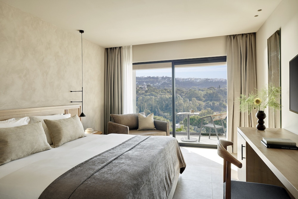 Deluxe Room with Land View