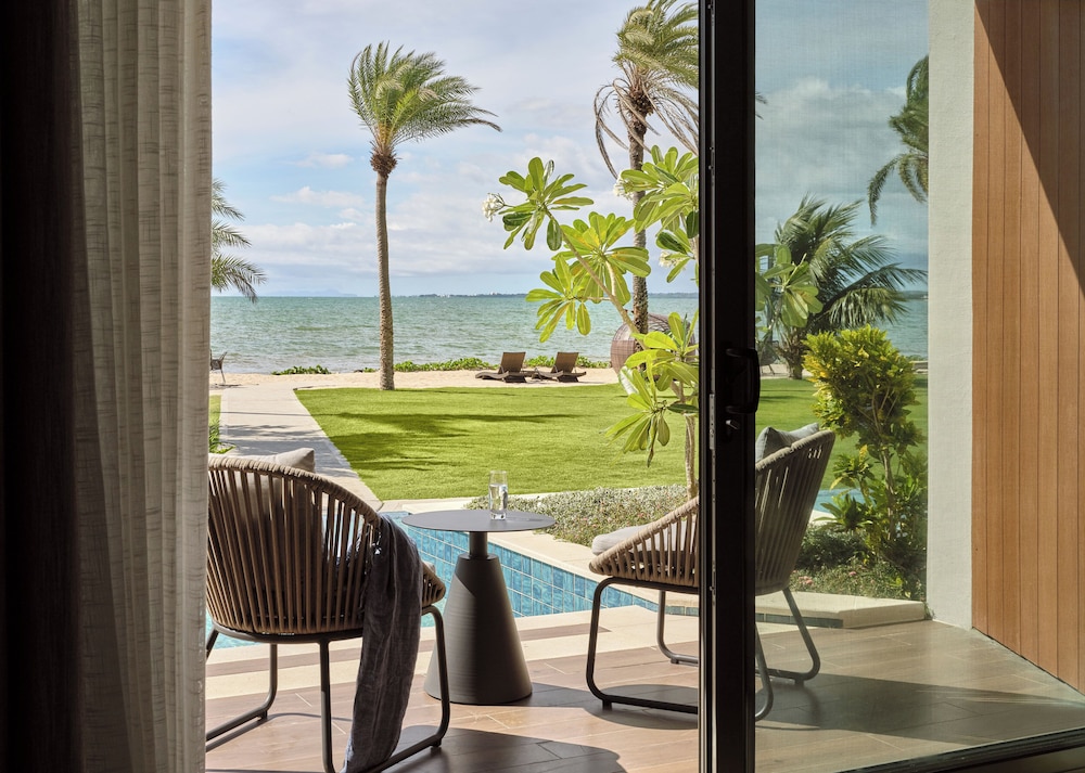 Family Suite, 2 Bedrooms, Pool Access - Photo 7