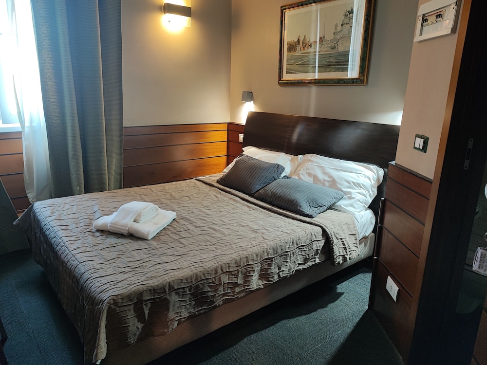 Basic Single Room photo 1