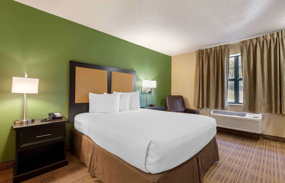 Studio, 1 Queen Bed, Non Smoking - Photo 1