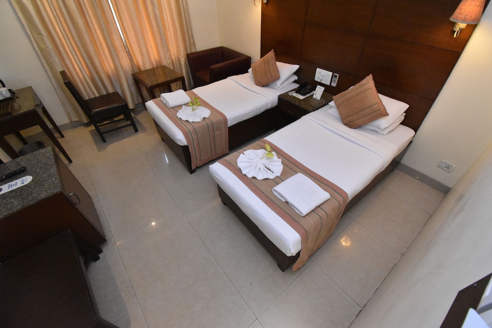 Executive Room - Photo 12