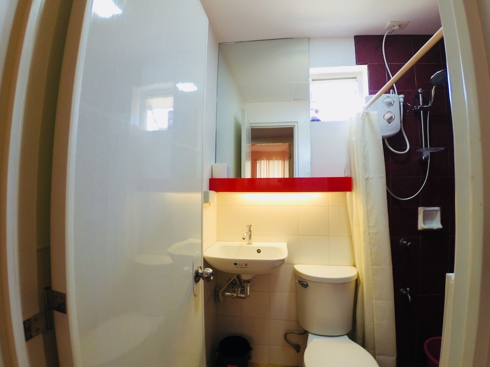 3 Bedroom Home photo 2