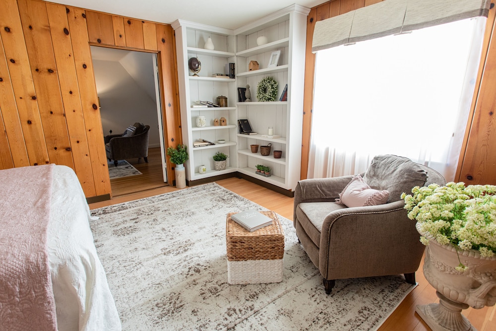 Luxury Suite, 1 King Bed, Sequoia Suite photo 3