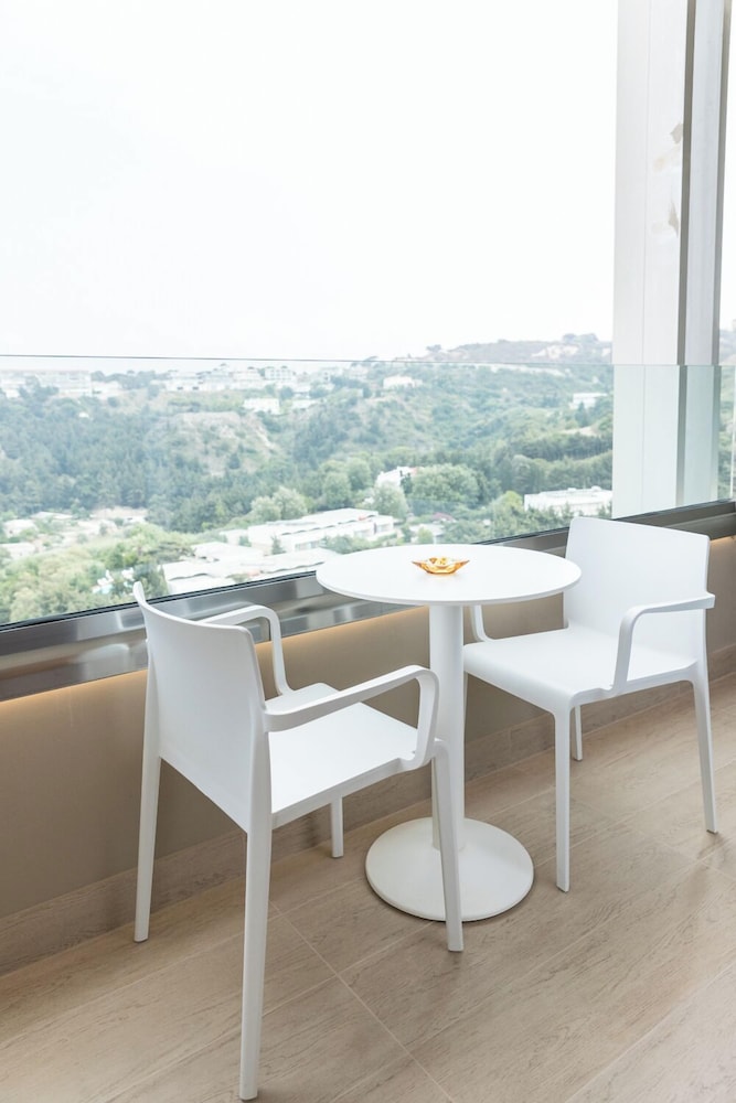 Premium Room, Garden View - Photo 3