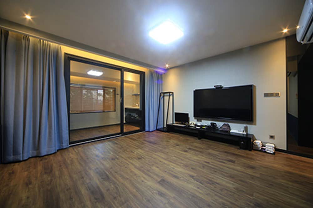 Suite, Kitchenette (Pension Type)