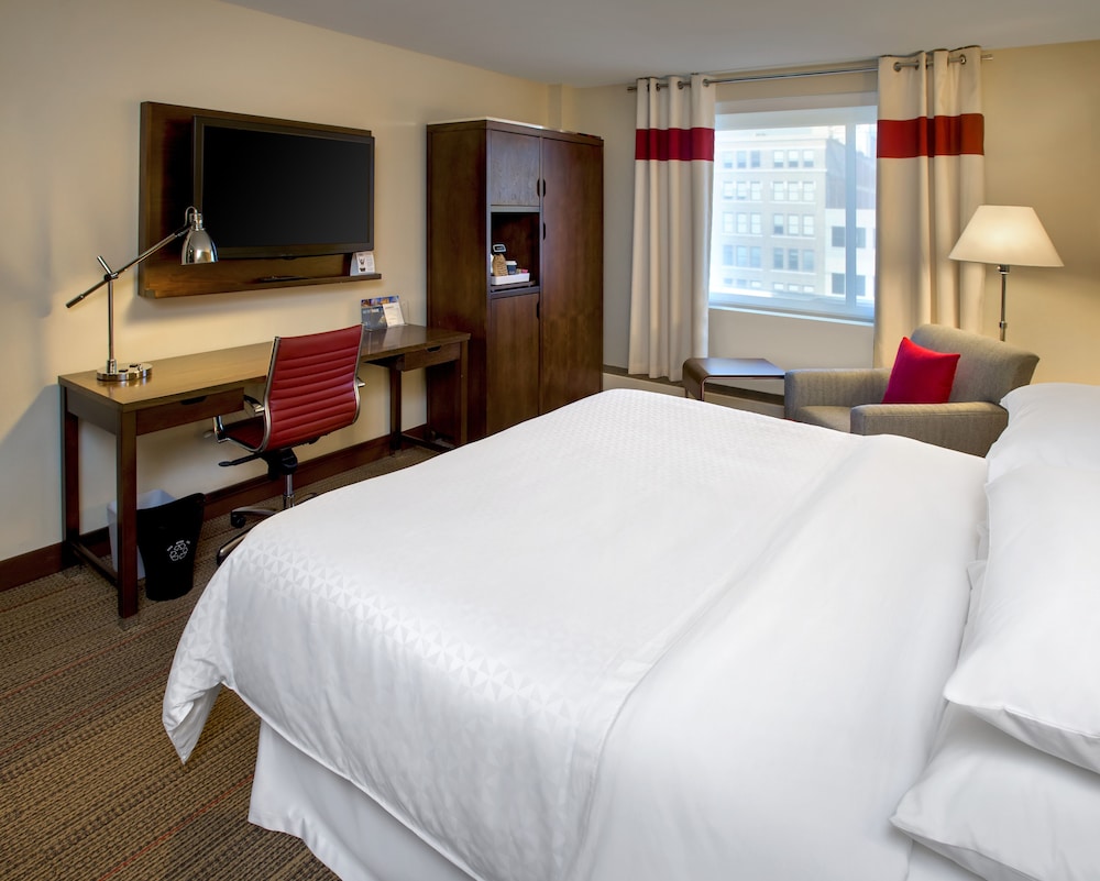 Suite, 1 Bedroom - Photo 3