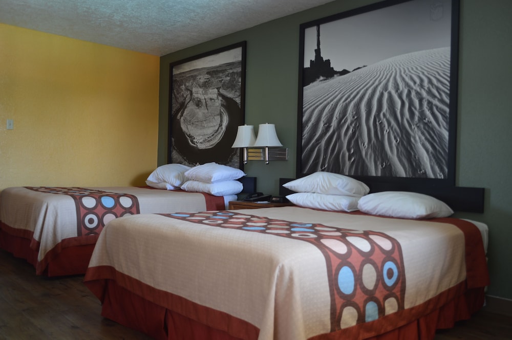 Comfort Suite, 2 Queen Beds, Non Smoking, Microwave - Photo 3