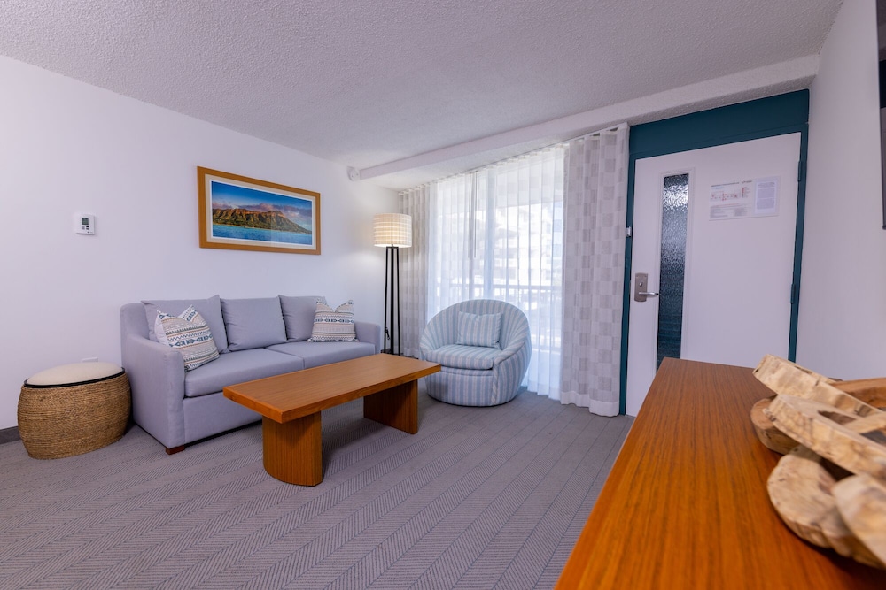 Basic Suite photo 3