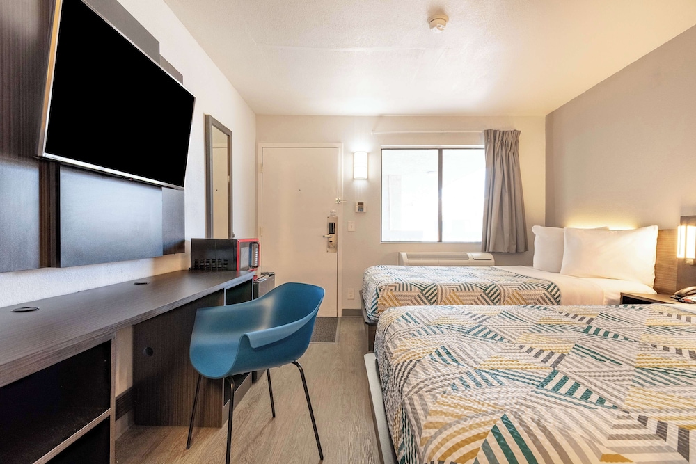 Motel 6-Rolling Meadows, IL - Chicago Northwest