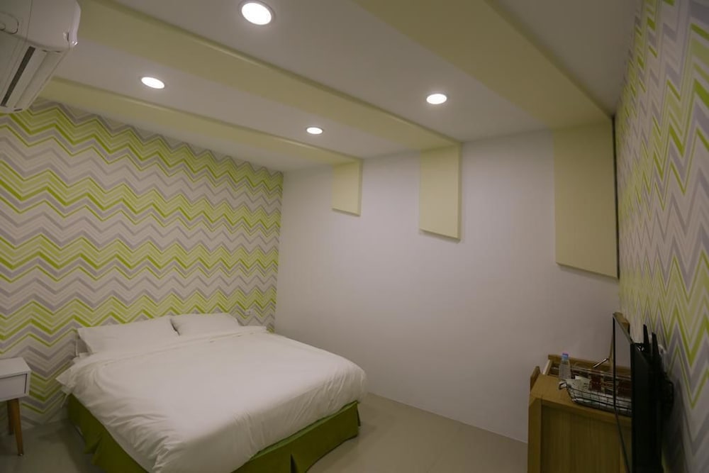 Basic Double Room photo 2