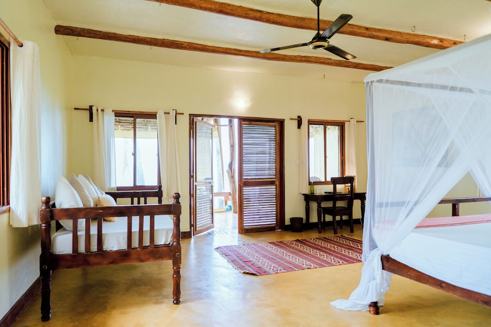 Moja - Luxury Double or Twin Room, Terrace, Ocean and Garden Views photo 2