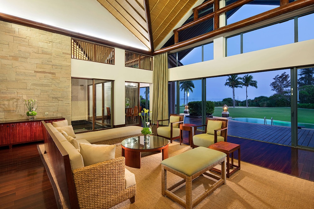 3 Bedroom Ocean View Pool Villa thumbnail 6
