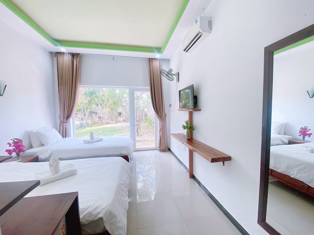 Standard Twin Room, Garden View - Photo 1