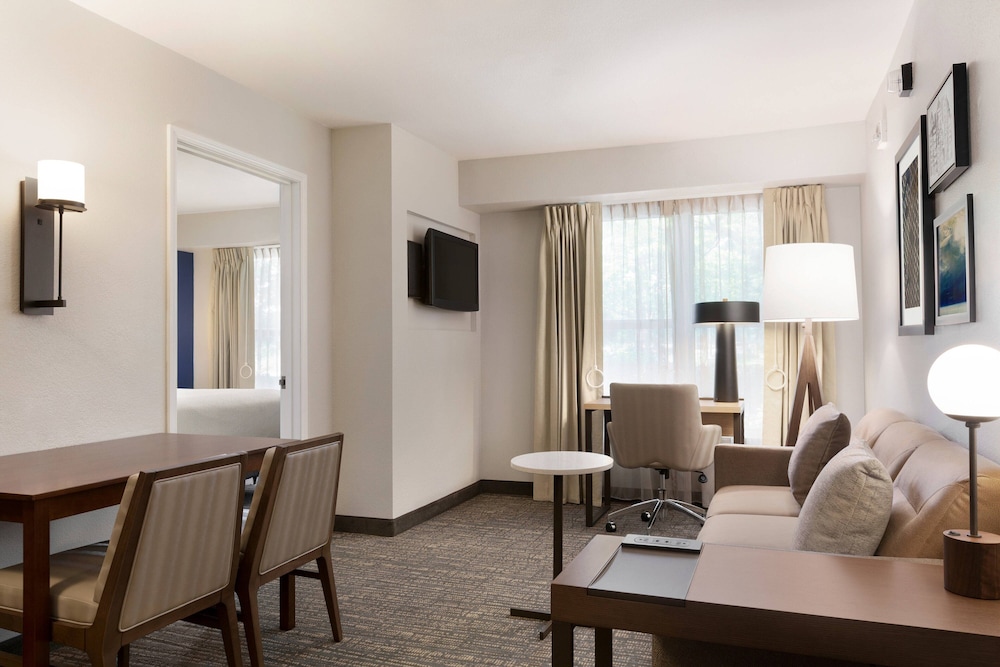 Suite, 1 Bedroom - Photo 7