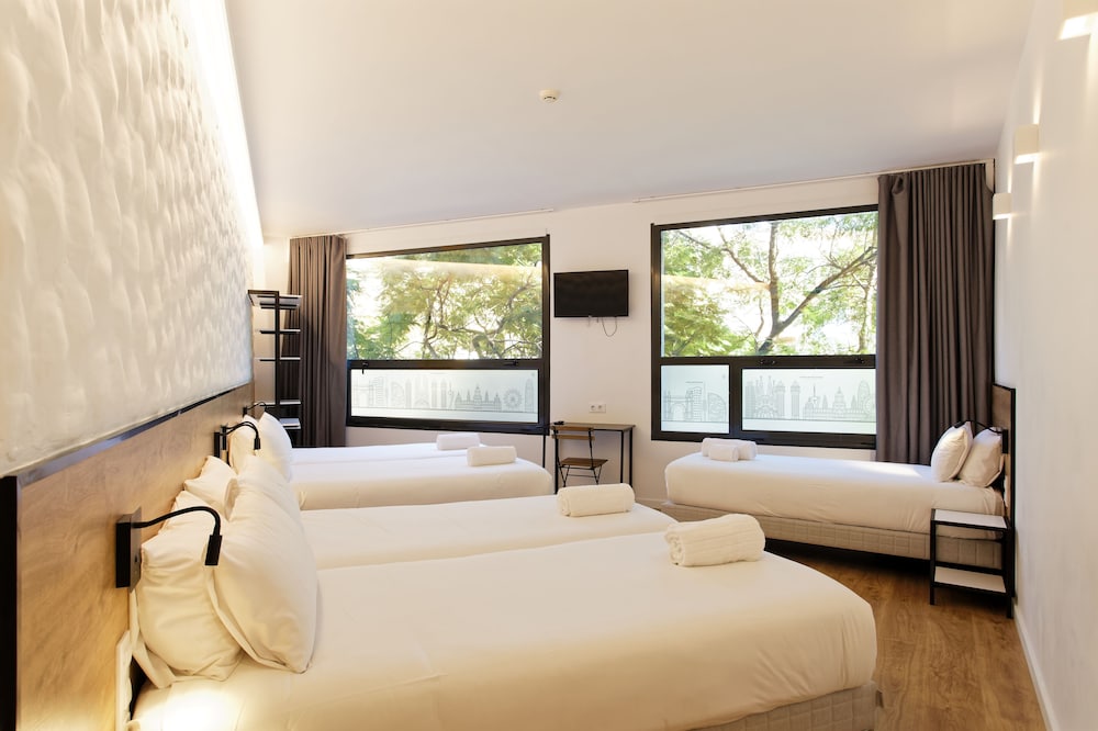 Habitación Familiar, Vista a la Ciudad