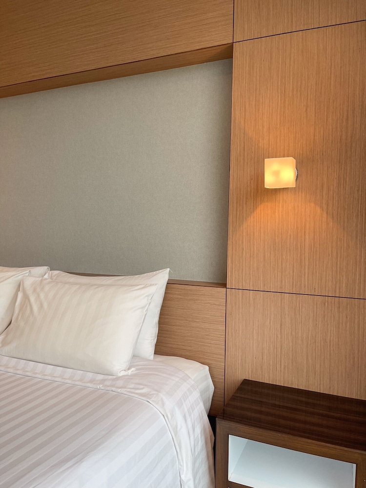 Deluxe Room - Photo 9