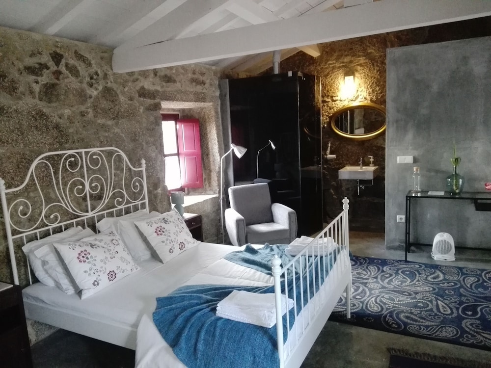 Double or Twin Room, Garden Area (SANTIAGO) photo 2