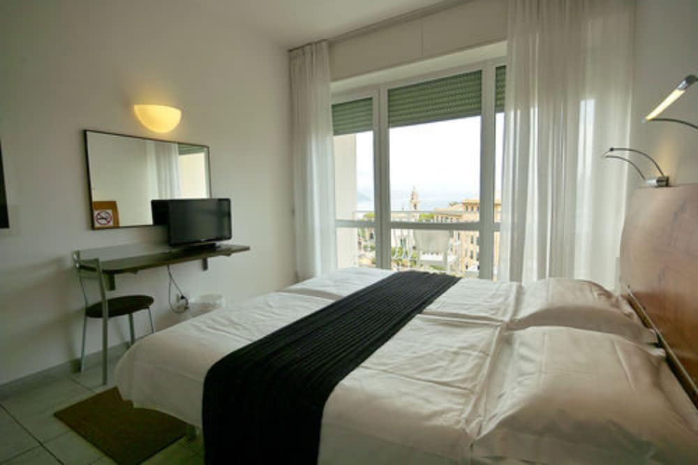 Standard Double Room, Balcony, Sea View (frontal)