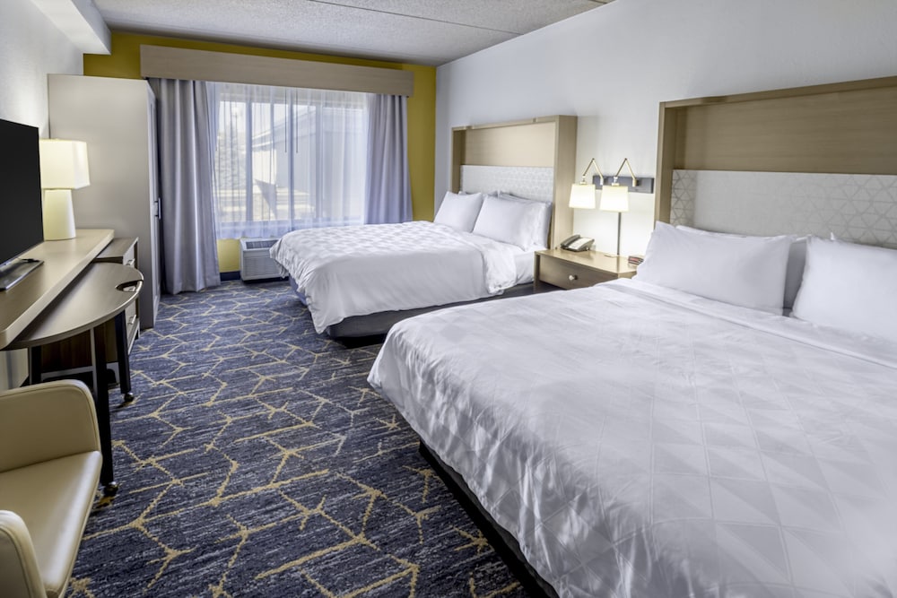 Suite, Multiple Beds - Photo 6