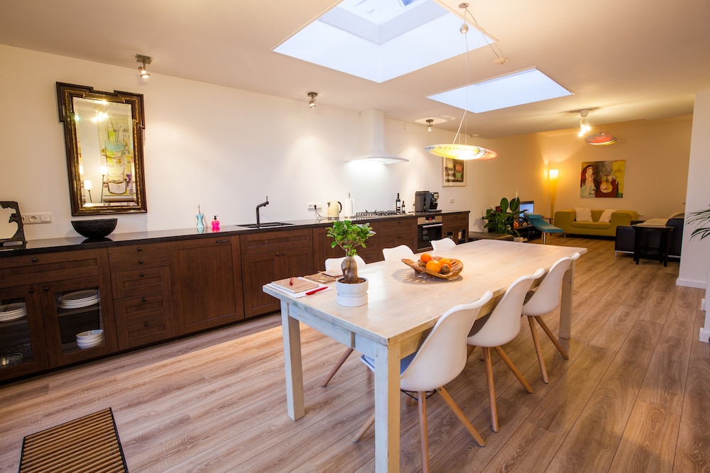 Design House photo 2