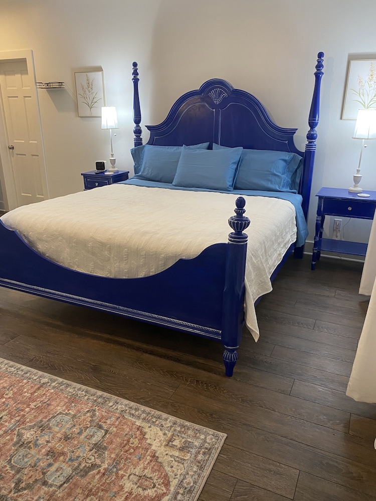 102 Bath Creek Room - Pet Friendly photo 1