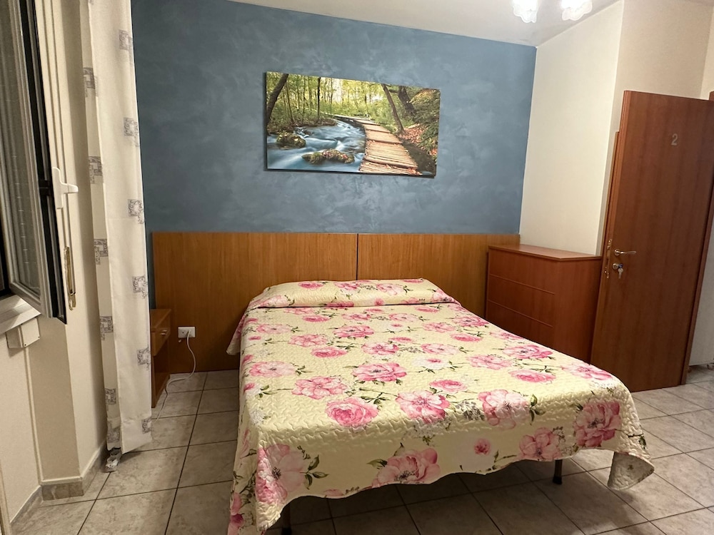 Basic Double Room