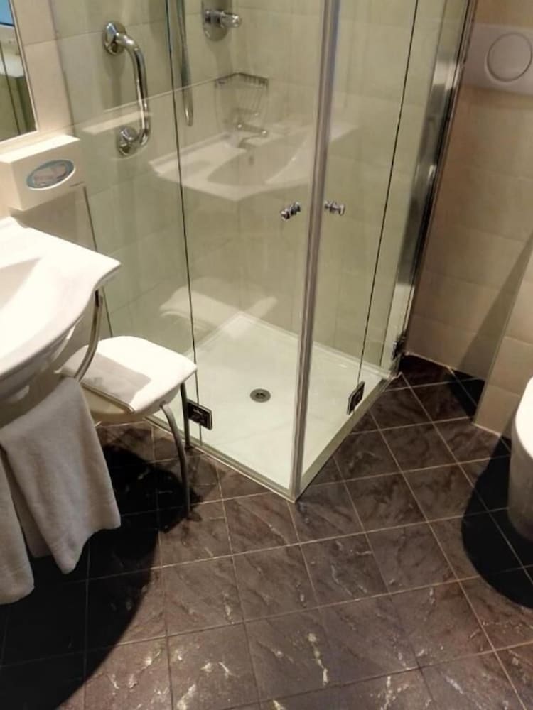 Triple Room - Photo 8