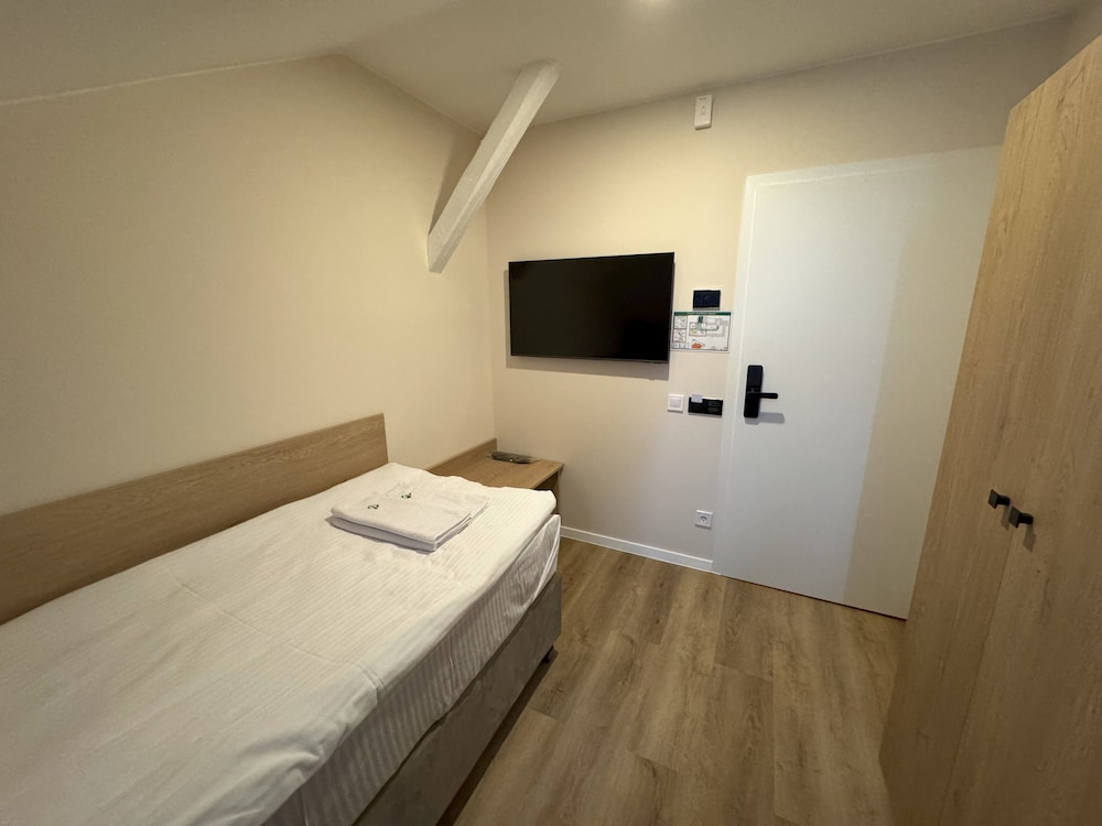 Basic Single Room, City View