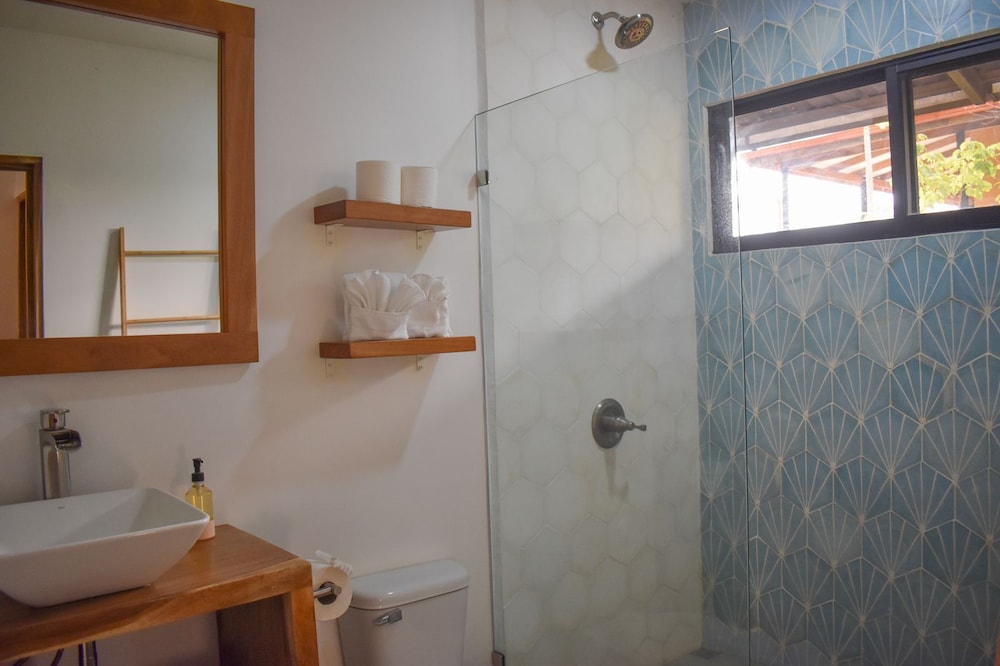 Villa #3 - 2BR Loft with kitchen, 1bath