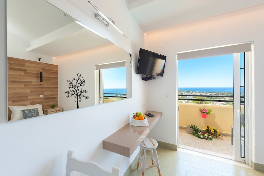 Superior Studio, Sea View photo 3