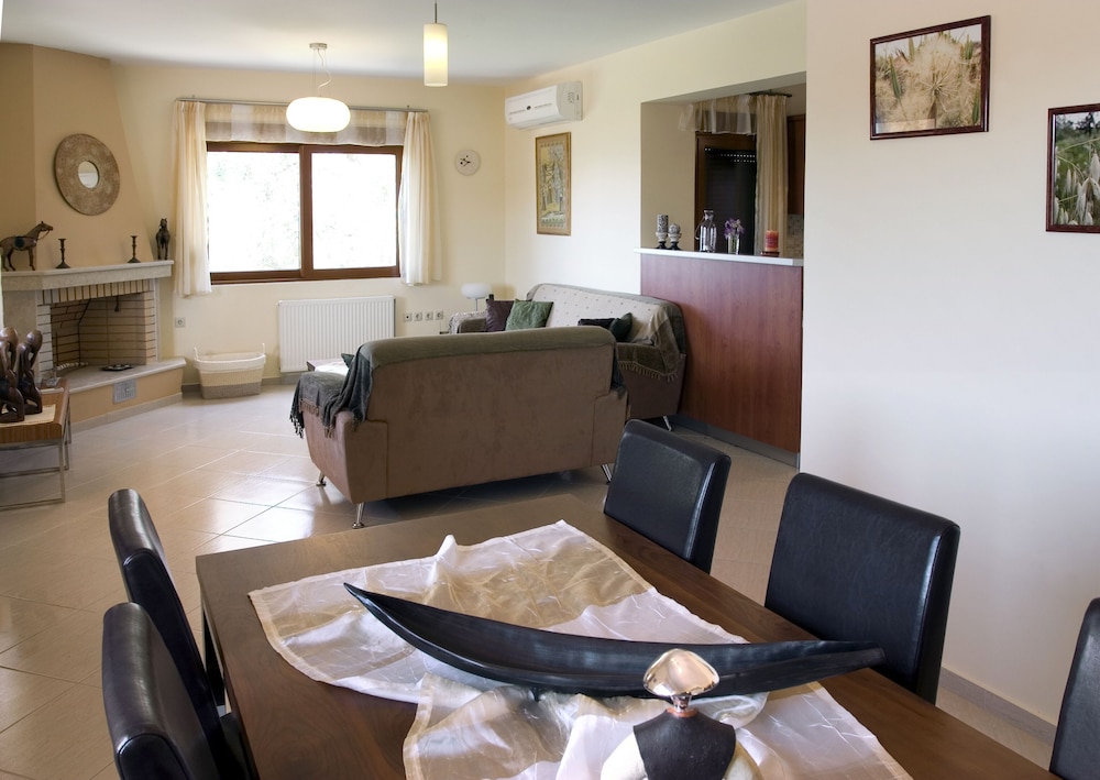 Panoramic Villa, Multiple Beds, Smoking, Sea View