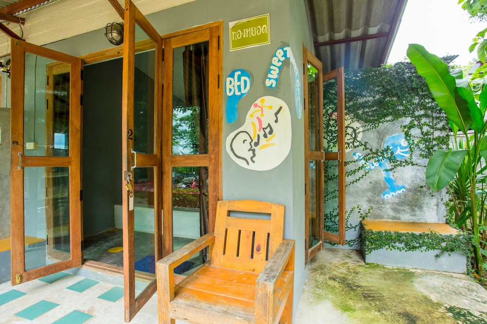 Standard room with Fan photo 3