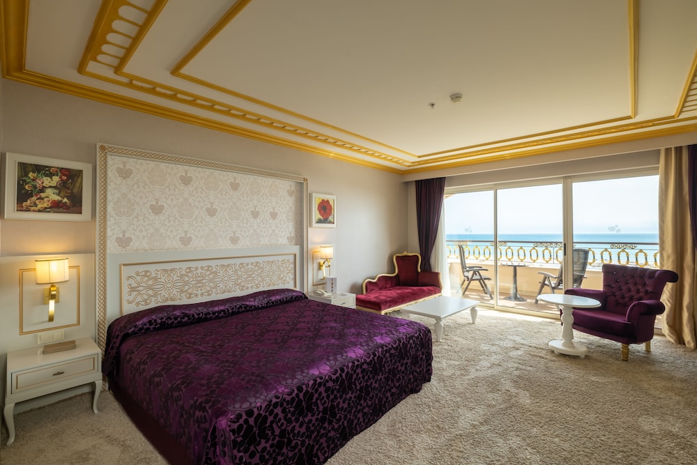 Honeymoon Room, Sea View