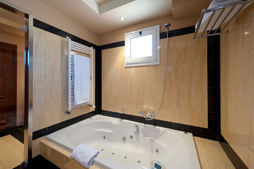 Suite, Ocean View (Prestige 2 Adultos & 2 Niños)