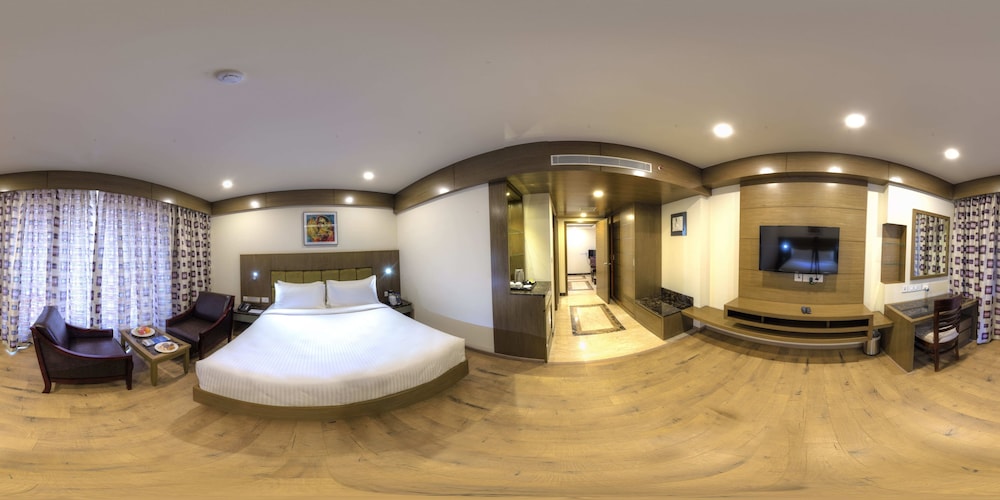 Executive Suite, 1 Bedroom, City View photo 1