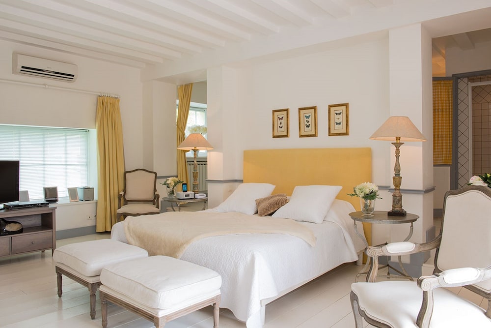 Signature Room, Balcony photo 2