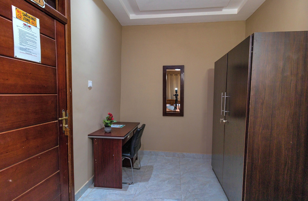 Deluxe Room, Garden View photo 2