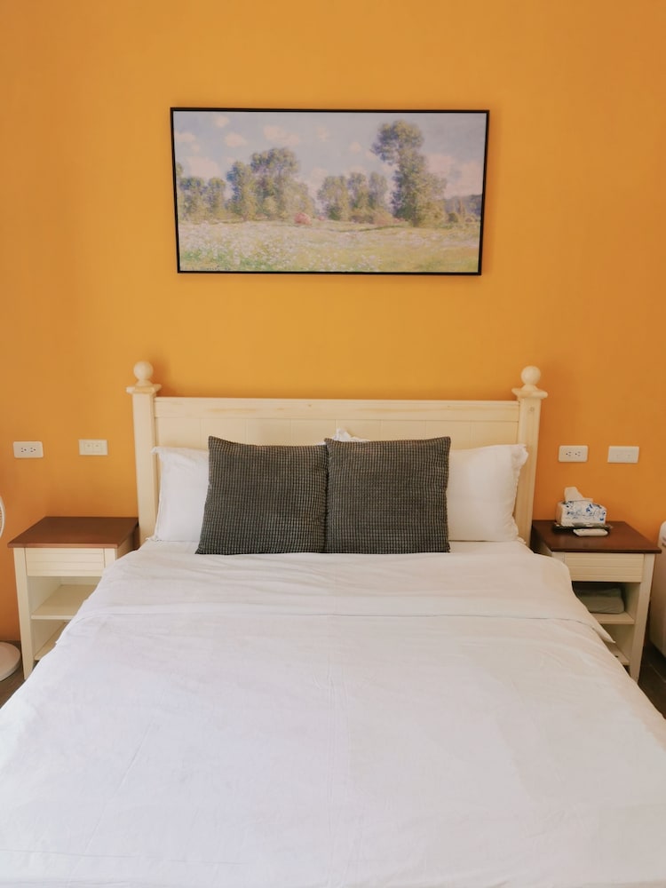 Deluxe Double Room, 1 Double Bed, Terrace, Garden Area photo 1