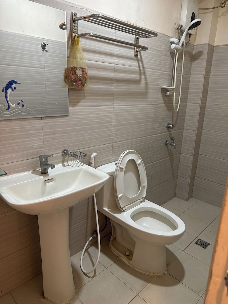 Basic Triple Room photo 3