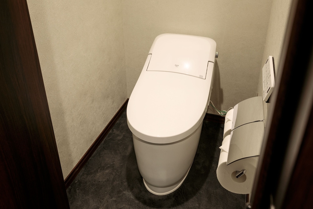 Standard Twin Room, Private Bathroom - Photo 11