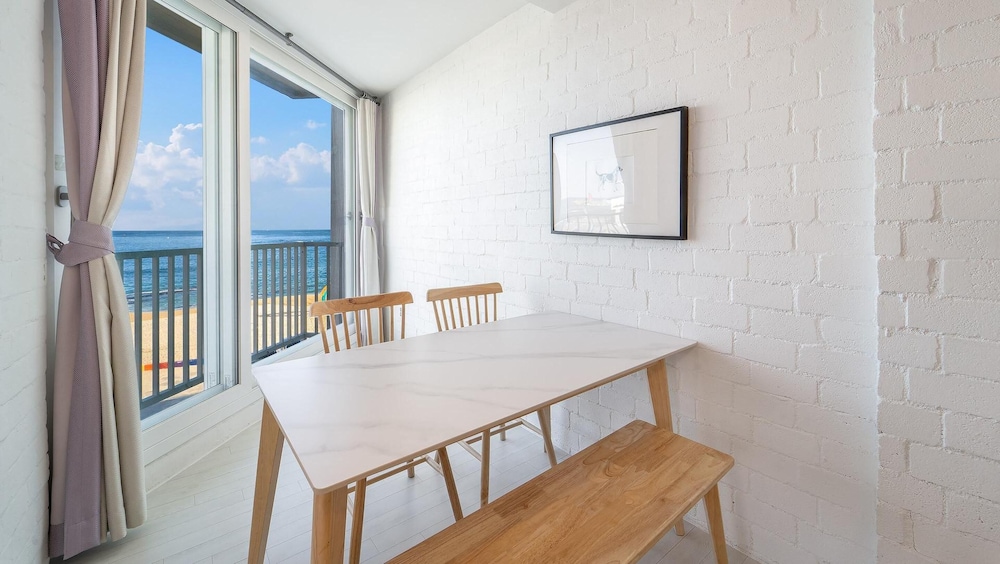 Basic Room, 1 Bedroom (302(Ocean view)) - Photo 4