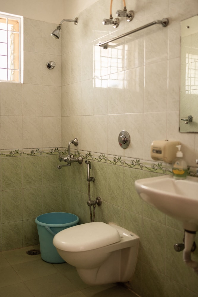 Standard Room - Photo 16
