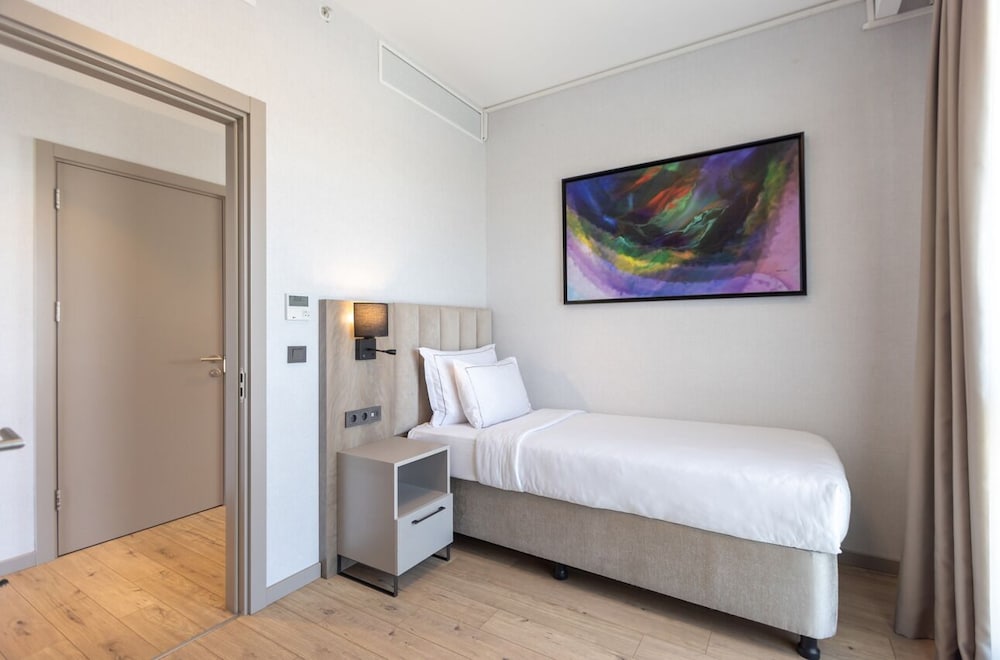 Premium Suite, 2 Bedrooms, Kitchen photo 3