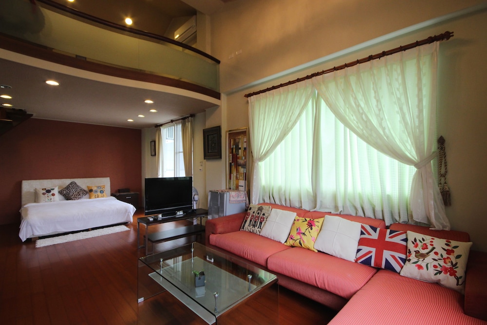 Superior Quadruple Room, Courtyard View (A) photo 2