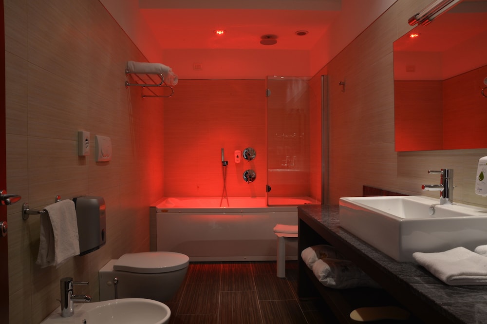 Design Double Room, 1 Queen Bed - Photo 7