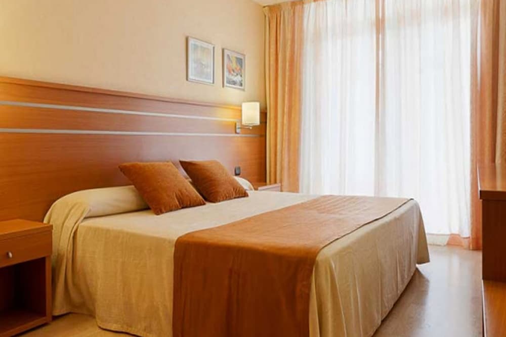 Triple Room - Photo 1