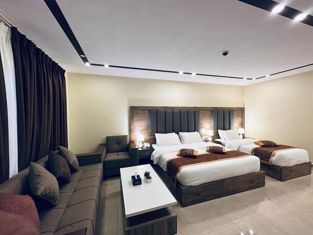 Family Suite, Multiple Beds photo 1
