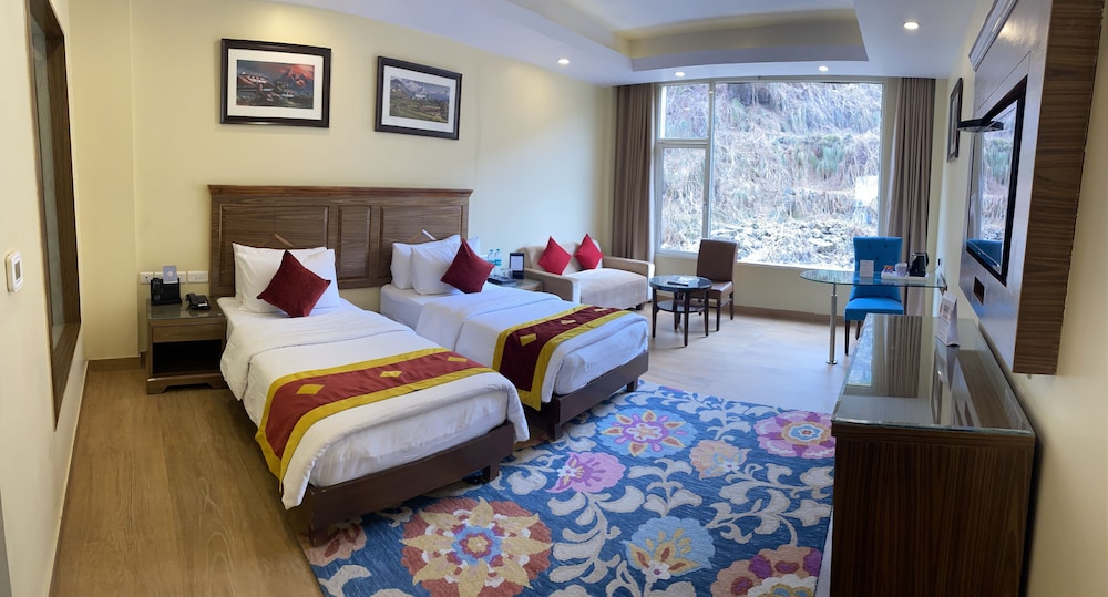 Deluxe Room (Deluxe Hill View Room) - Photo 1