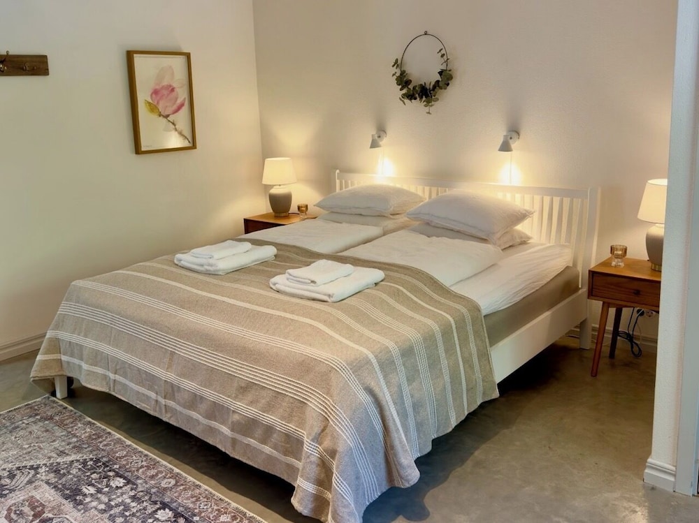 Deluxe Double Room, Courtyard View, Vanja photo 2